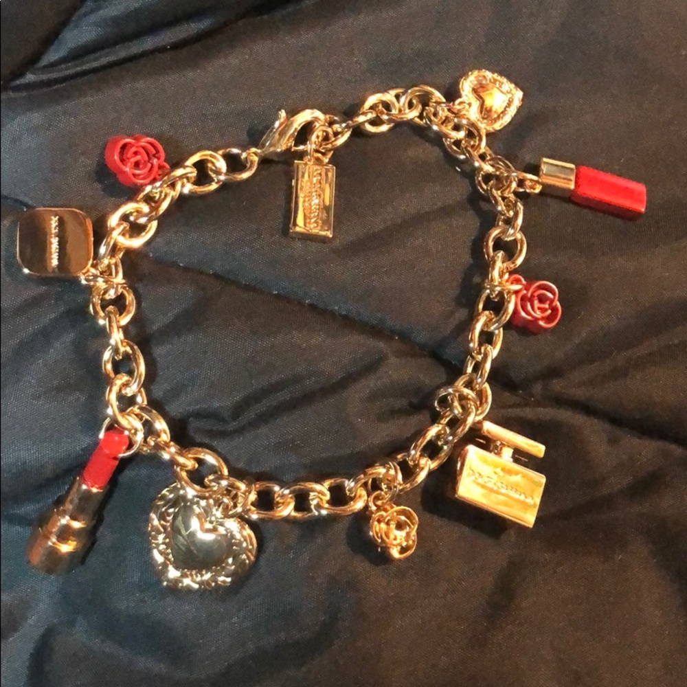 🆕 Dolce and Gabbana charm bracelet🆕 - Picture 3 of 4
